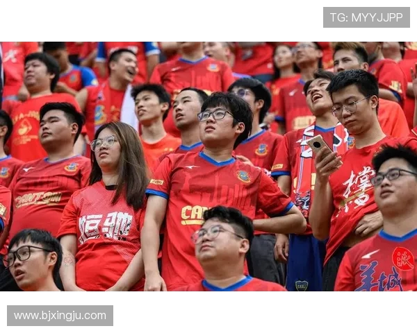 广州足球队快攻革新之路：战术变革与未来展望分析