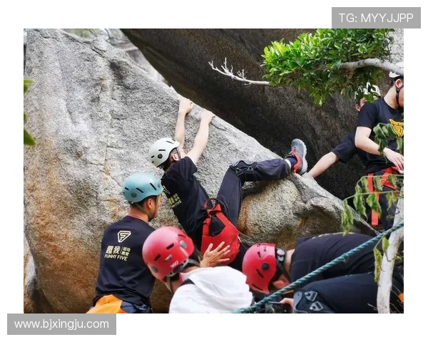 成都攀岩队中路突破分析与反思攀岩技术与战术的得失总结