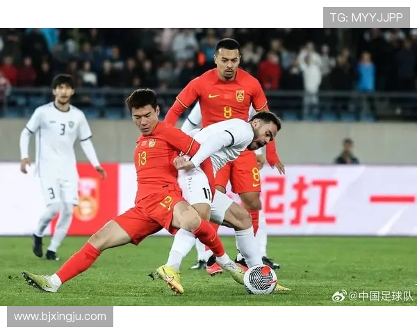 重庆羽毛球队与南京羽毛球队赛后复盘分析比赛节奏与战术对抗